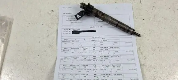 BMW 1 E81 E87 Fuel injector 0445116001 7797877