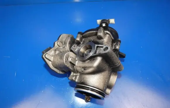 Jaguar F-Pace EGR valve G4D35H273AB 2161210 704923080