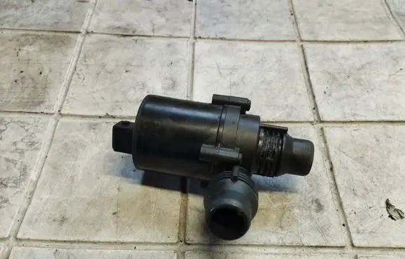 BMW X6 E71 Electric auxiliary coolant/water pump 702078240 6411695154902