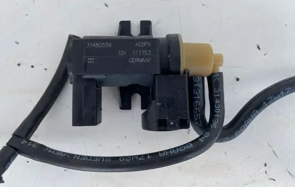 Volvo V40 Turbo solenoid valve 31480559