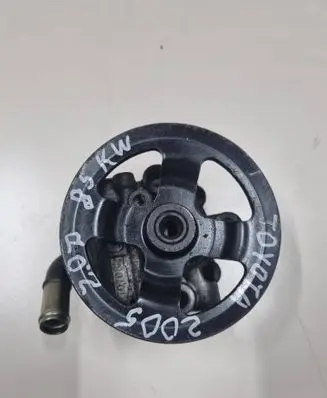 Toyota Avensis Verso Power steering pump 52020