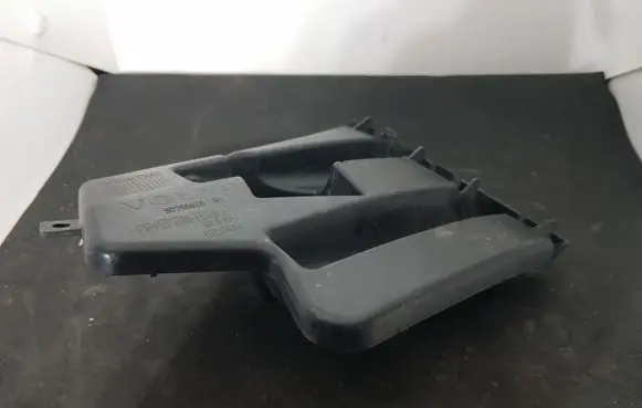 Volvo S60 Fender mounting bracket 30796626