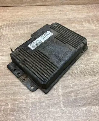 Renault Laguna I Engine control unit/module ECU 7700102295 S113725203A