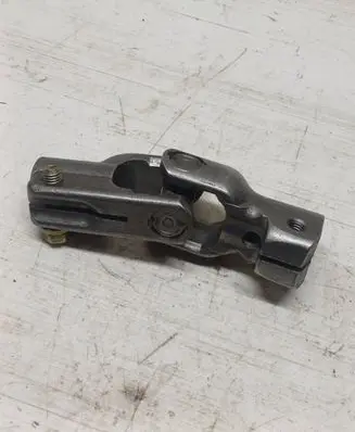 Toyota Corolla Verso E121 Steering column universal joint