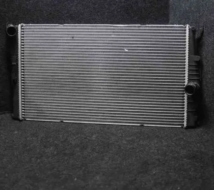 BMW 1 F20 F21 Coolant radiator 7600511