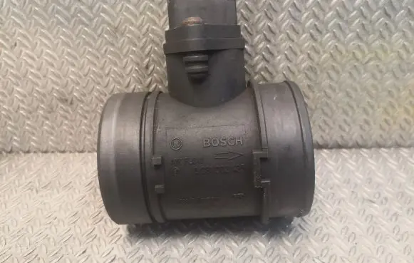Porsche Cayenne (9PA) Mass air flow meter 0281002435
