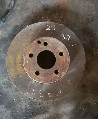 Mercedes-Benz E W211 Front brake disc