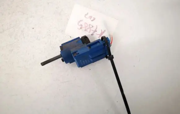 Skoda Octavia Mk1 (1U) Brake pedal sensor switch 1j0927189