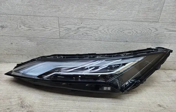 Nissan X-Trail T33 Headlight/headlamp 21023791