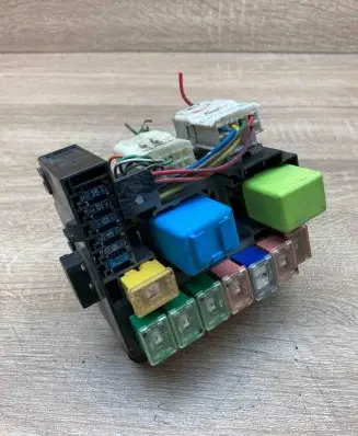 Opel Signum Fuse module 72543034