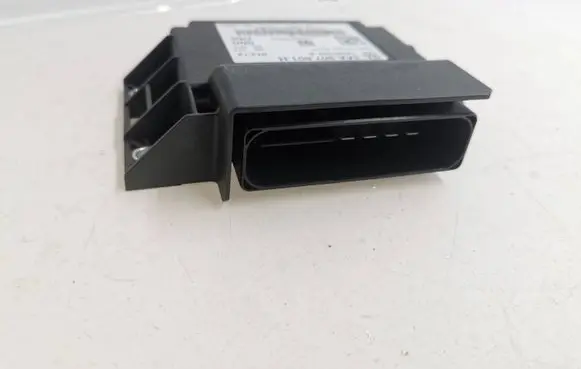 Volkswagen PASSAT B7 Hand brake control module 3AA907801H GN00047042H 18491001A