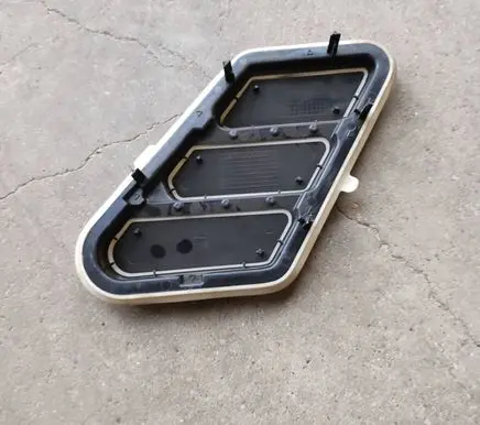 Peugeot Partner Quarter panel pressure vent 9818354180 87878U03