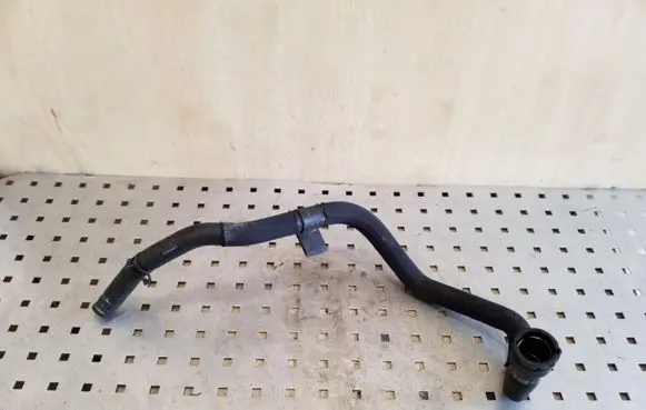 Volkswagen Touareg I Engine coolant pipe/hose 7L6122109D