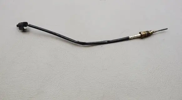 BMW X3 G01 Oil temperature sensor 7615487