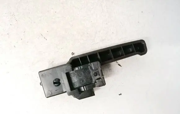 Opel Insignia A Engine bonnet (hood) release handle 