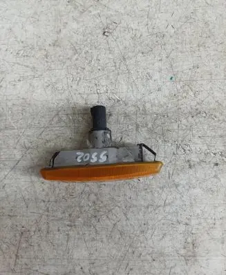 BMW 5 E39 Front fender indicator light 8360589 836205