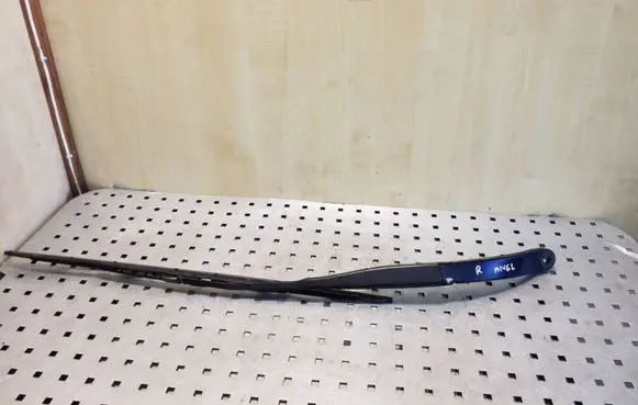 Honda Accord Front wiper blade arm