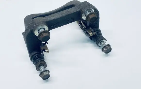Suzuki SX4 S-Cross Brake caliper pad carrier rear 5540261M00