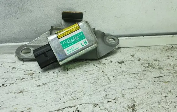 Toyota Land Cruiser (J120) Airbag deployment crash/impact sensor 8983060020 1879000460