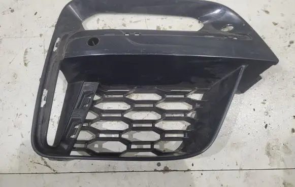 BMW X3 G01 Front bumper lower grill 8065096 13960514