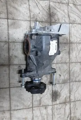 BMW 4 F32 F33 Rear differential 7616971