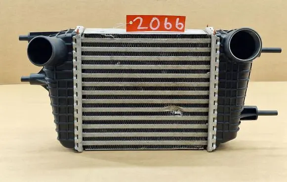 Nissan Note (E12) Intercooler radiator