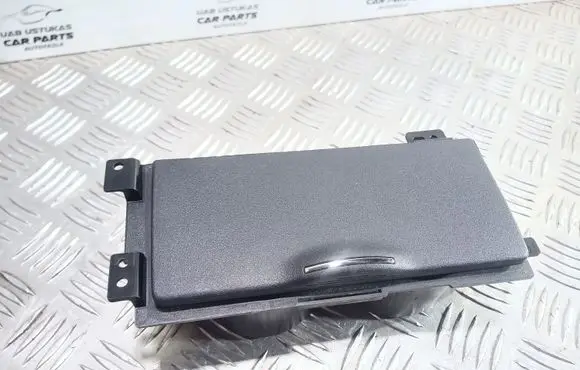 Mitsubishi Lancer VIII Cup holder front 3A3Y0NF1