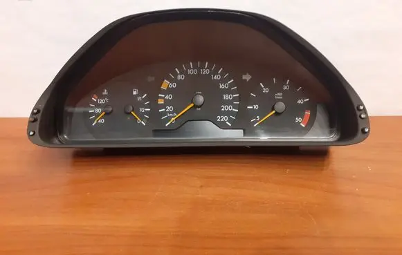 Mercedes-Benz E W210 Speedometer (instrument cluster) 6519 2105403648