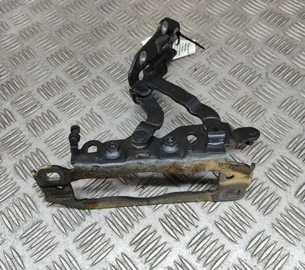 Mercedes-Benz CLS C218 X218 Engine bonnet/hood hinges A2048800728
