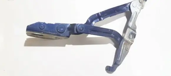 Volkswagen PASSAT B5 Tailgate/trunk/boot hinge 3b5827301