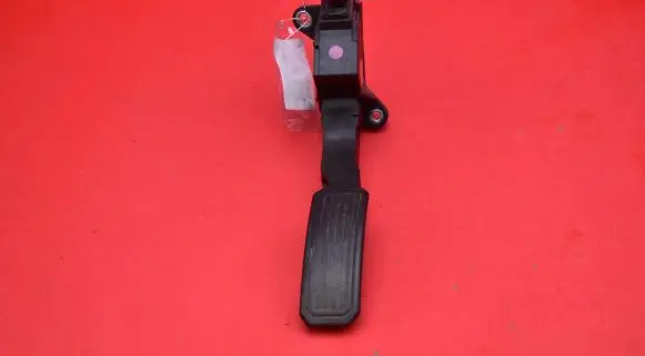 Toyota Auris 150 Accelerator throttle pedal 78110-02020