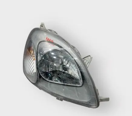 Toyota Yaris Headlight/headlamp 0821211A2R 010203 200110