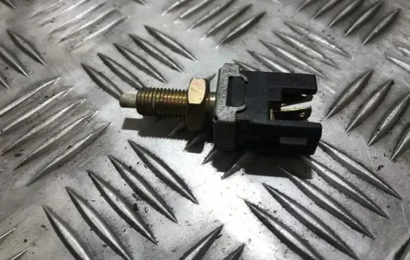 Mazda 323 Brake pedal sensor switch