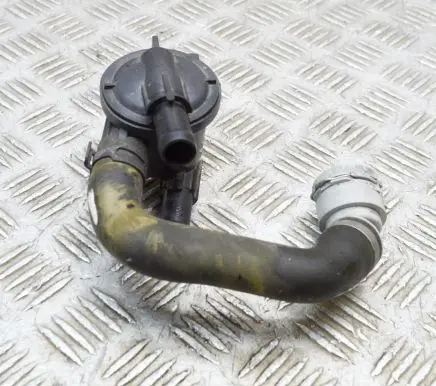 Volvo XC90 Engine coolant pipe/hose 31439816