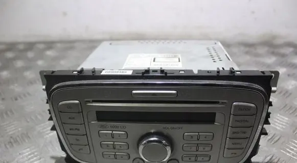 Ford Mondeo MK IV Radio/GPS head unit trim 8S7T18C815