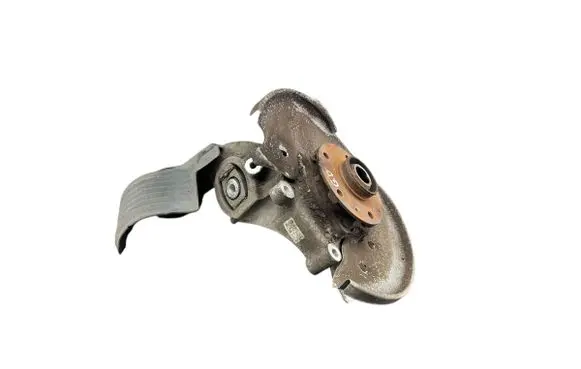 Rear wheel hub