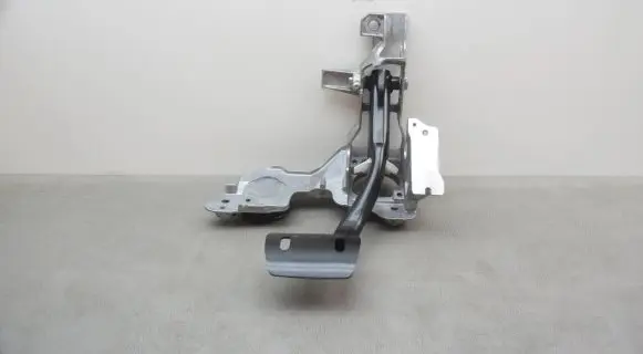 Audi A4 S4 B9 8W Brake pedal 8W1723117B