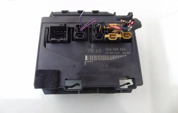 Volkswagen PASSAT B7 Comfort/convenience module 3AA959433
