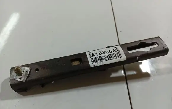 Peugeot 307 Seat belt adjustment rail 