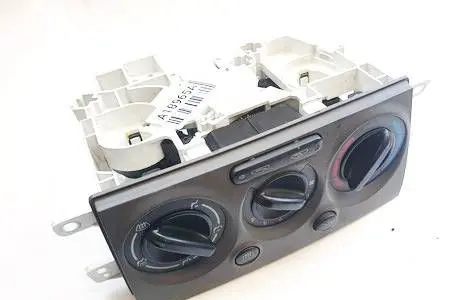 Mazda Premacy Climate control unit CB08A