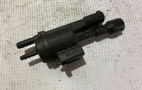 Mercedes-Benz Sprinter W906 Valve vacuum a0025401497 0025401497
