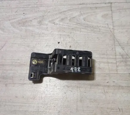 Mercedes-Benz CLA C117 X117 W117 Other engine bay part A2465010120