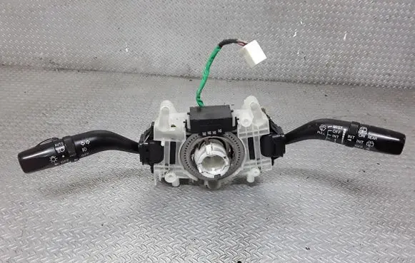 Mazda CX-7 Wiper turn signal indicator stalk/switch EG2717E979