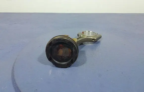 BMW M4 F82 F83 Piston 8658674
