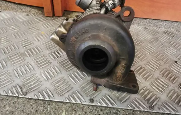 Ford Kuga I Turbo 8V4Q6K682AA