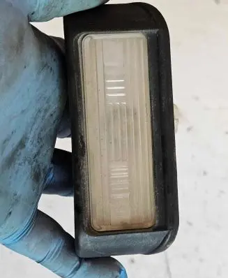 Peugeot Partner Number plate light E44640 15A427