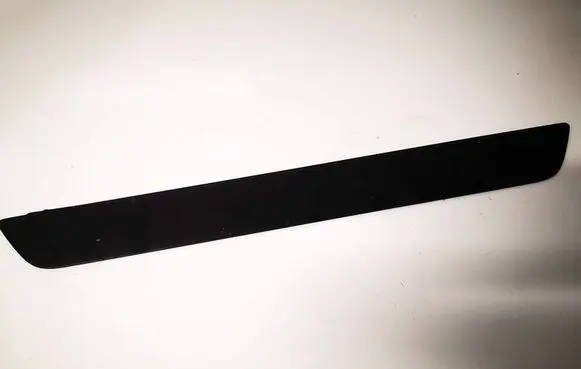Tesla Model Y Front sill trim cover 149430100b 1494301-00-b