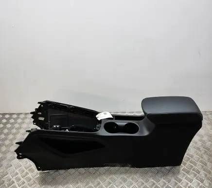 KIA Soul Center console 84610J2900 84660K0000