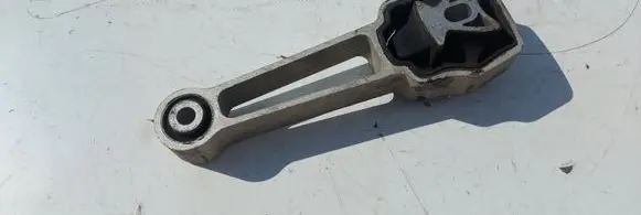 Volvo XC90 Engine mount bracket 31430441