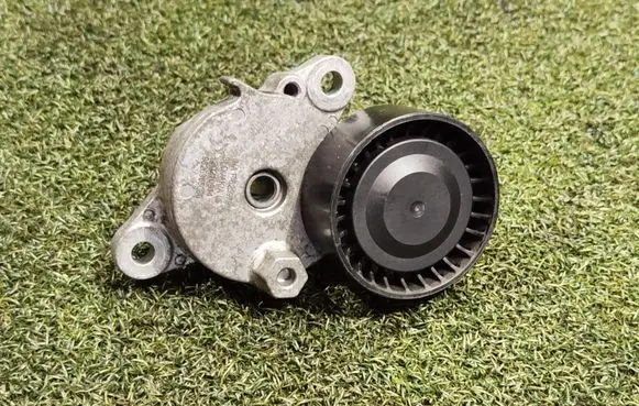 Peugeot Boxer Generator/alternator belt tensioner 9826368080